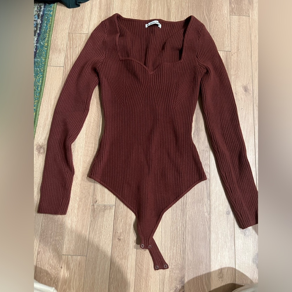 Abercrombie sweetheart knit bodysuit